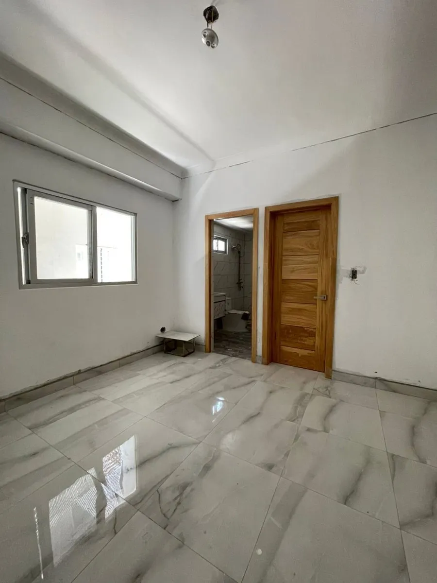 Apartment mit 2 Schlafzimmern und Terrasse zu verkaufen MILLÓN, Foto 4