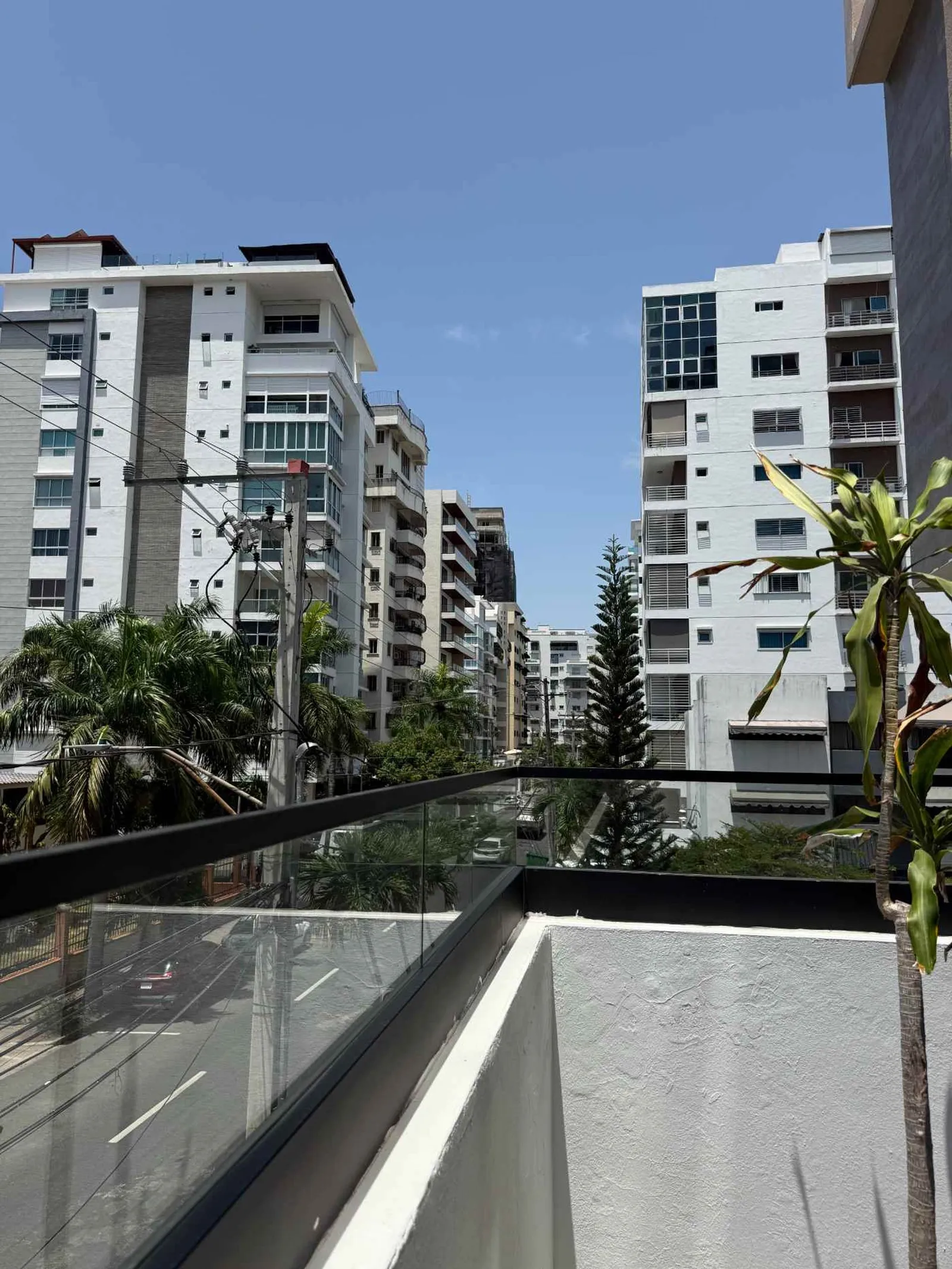 Neues Apartment mit 2 Schlafzimmern Ensanche Naco, Hauptfoto