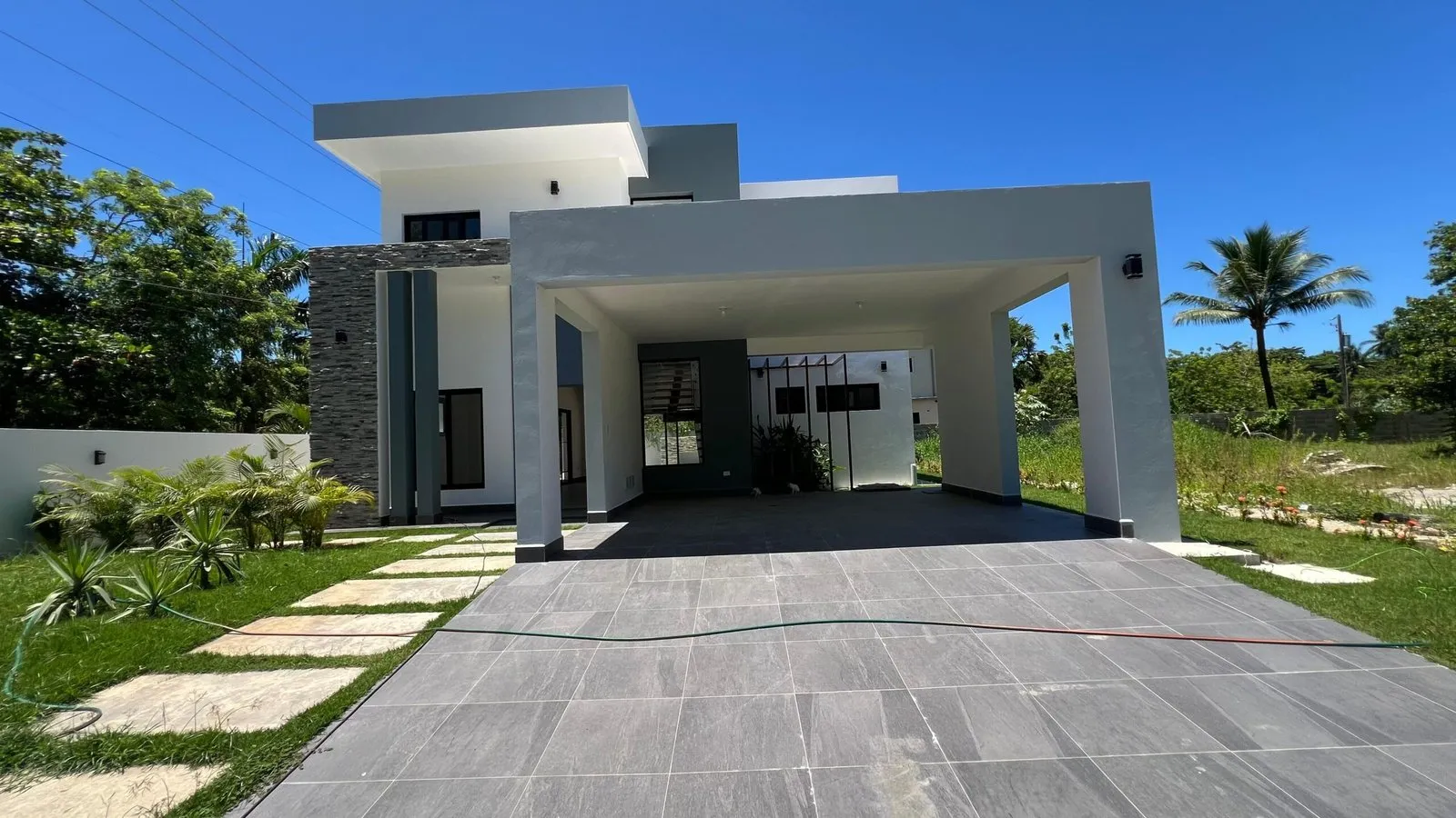Modern 2-Level House with Pool, Garden and Open Spaces to Enjoy., photo 11