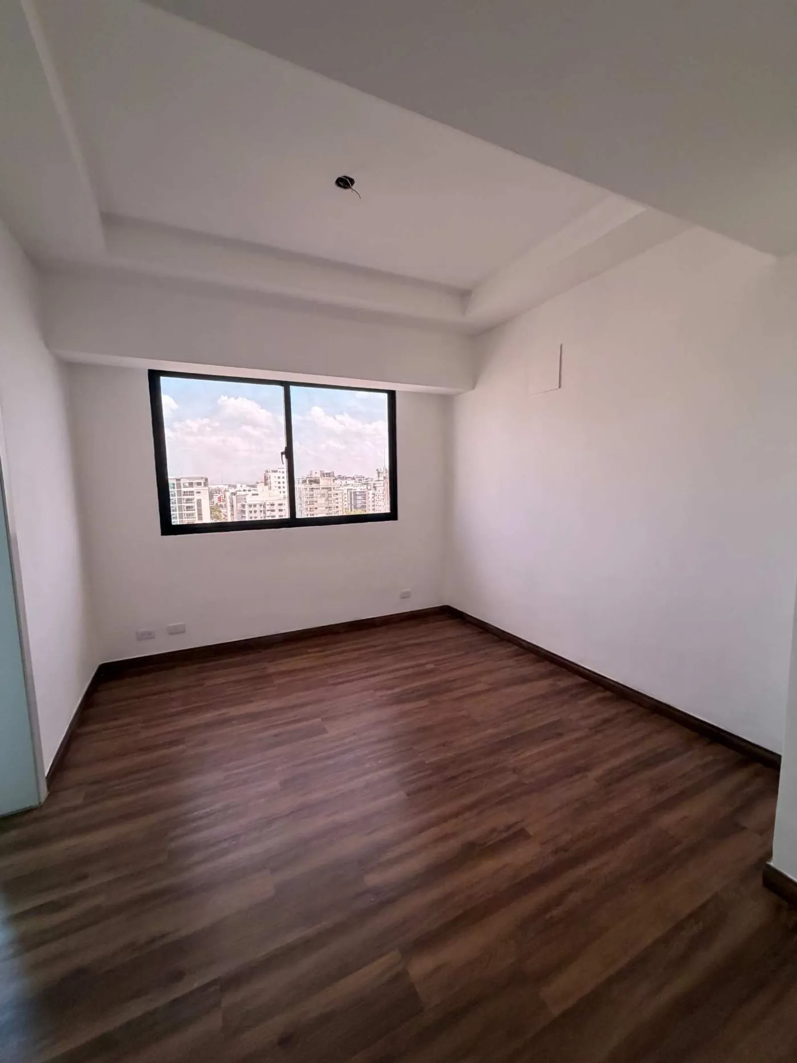 PENTHOUSE, EVARISTO MORALES, Foto 9