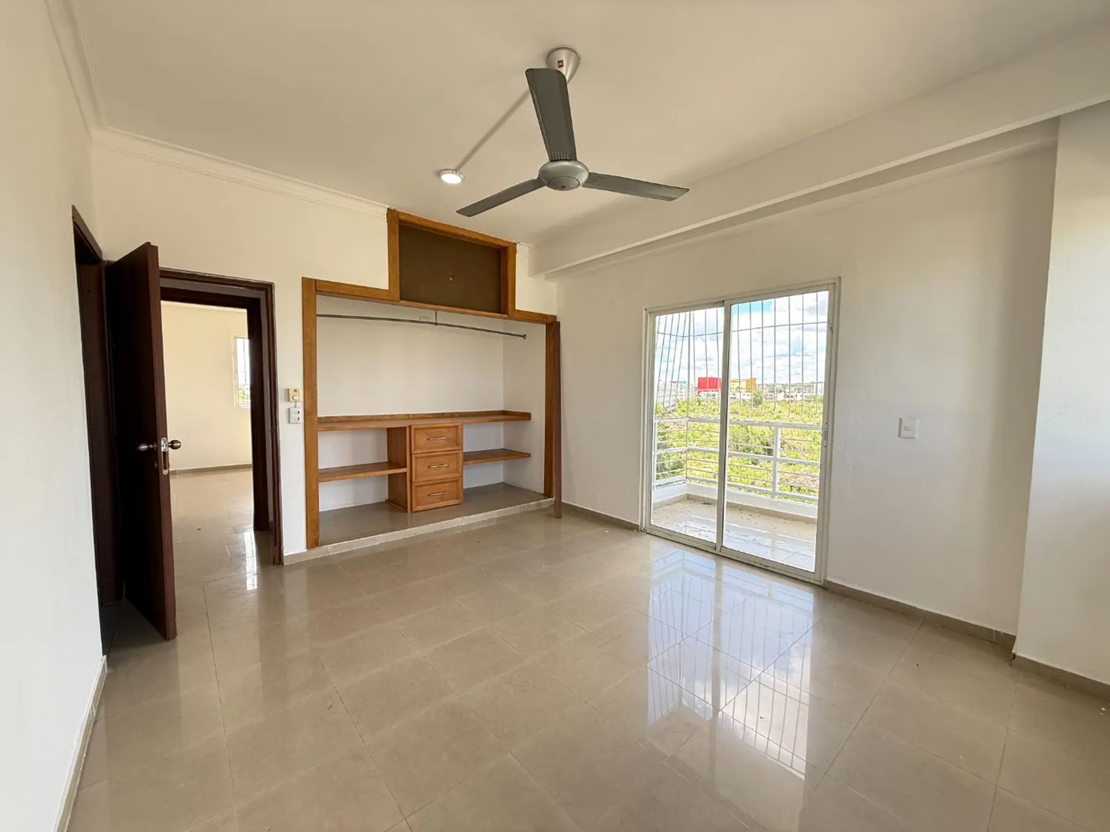 Appartement en Tour, Romana del Oeste, photo 11