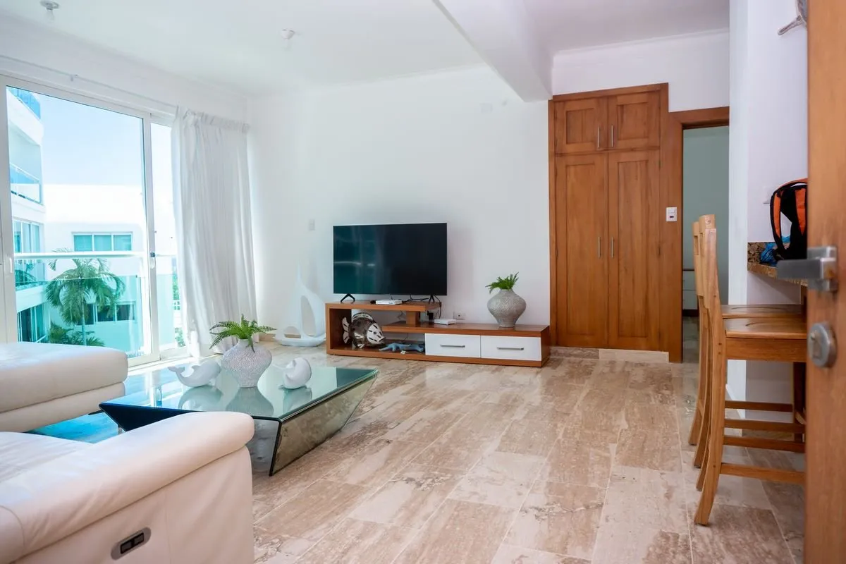 FOR SALE – LUXURIOUS OCEANFRONT APARTMENT, photo 2