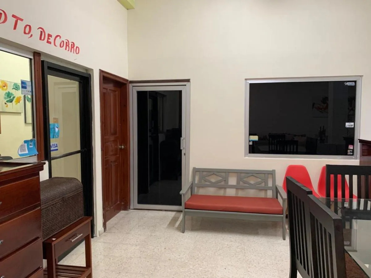 Locale Commerciale su 2 Livelli in Vendita Ottima Posizione, foto 8