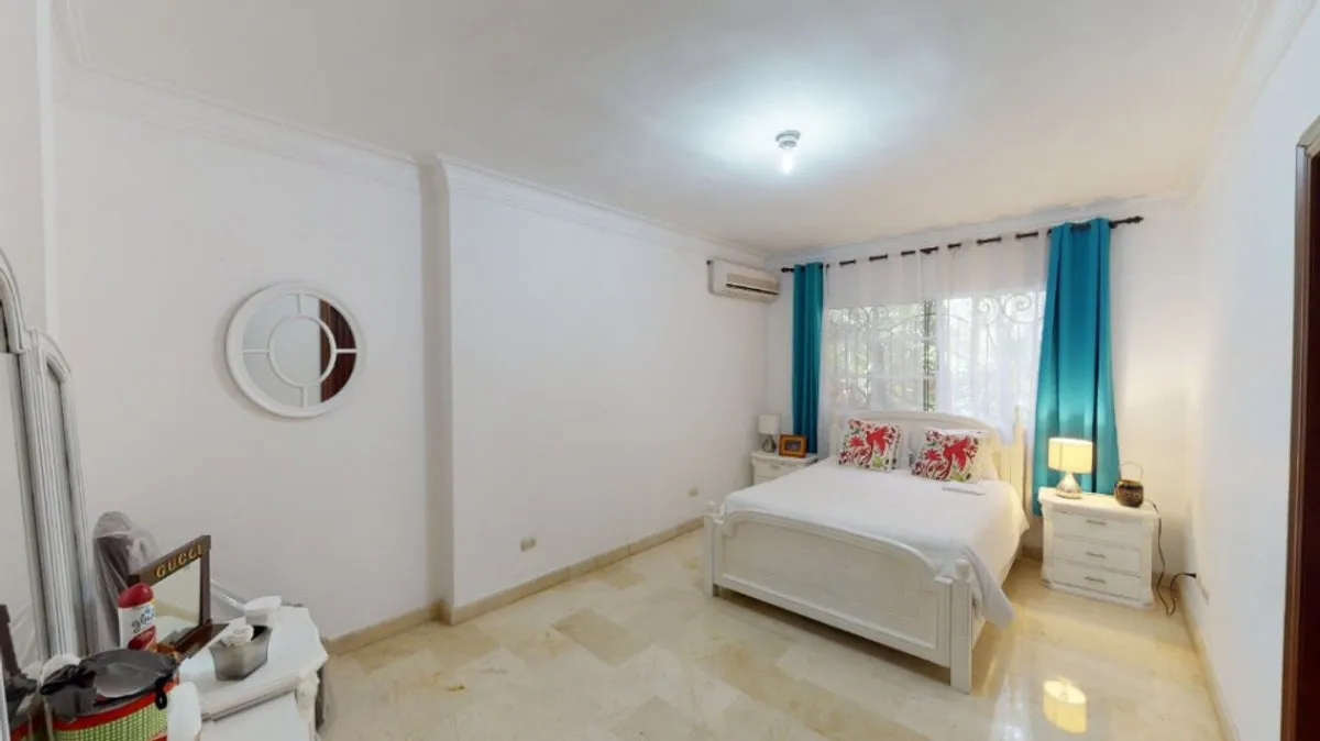 Luxury House in Los Cacicazgos, Santo Domingo, photo 9
