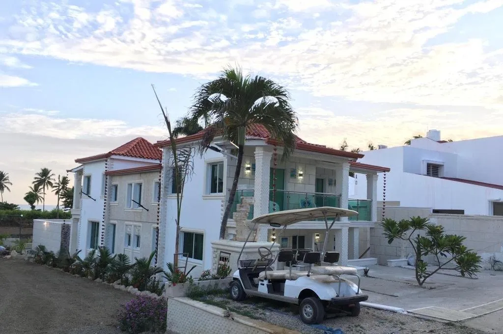 OPPORTUNITÉ D'INVESTISSEMENT – 4 BELLES VILLAS À VENDRE À PUERTO PLATA, photo 2