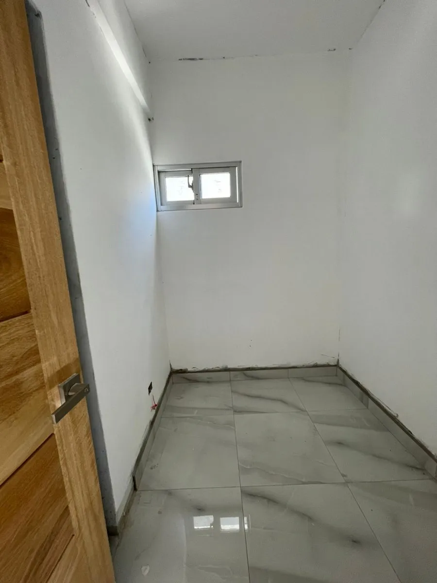 Apartment mit 2 Schlafzimmern und Terrasse zu verkaufen MILLÓN, Foto 7