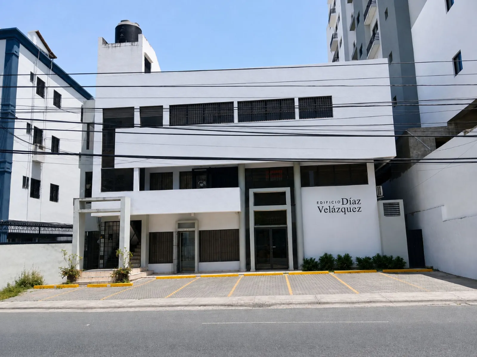 LOCAL COMMERCIAL EN VENTE 151 M² EVARISTO MORALES, photo principale
