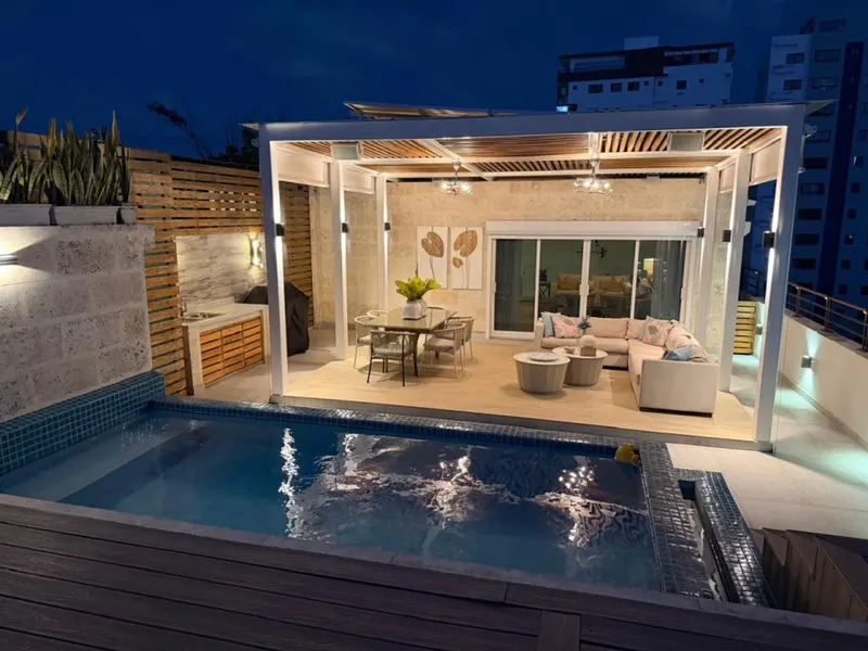 Möbliertes Penthouse in Ensanche Naco, USD$ 895,000