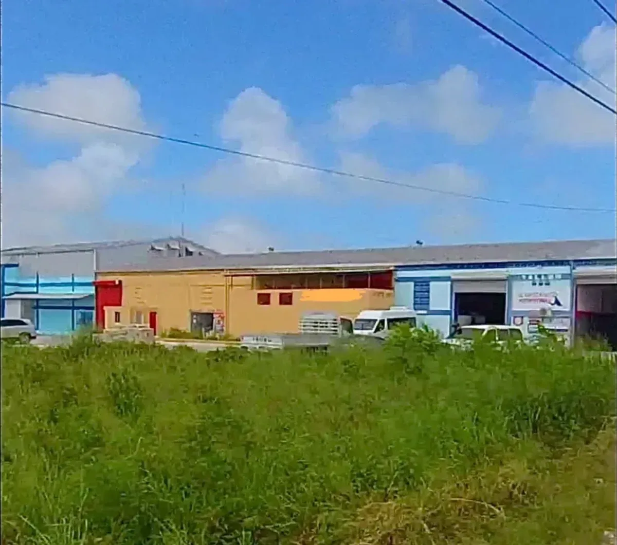 Industriegelände zum Verkauf in Verón, Hauptfoto