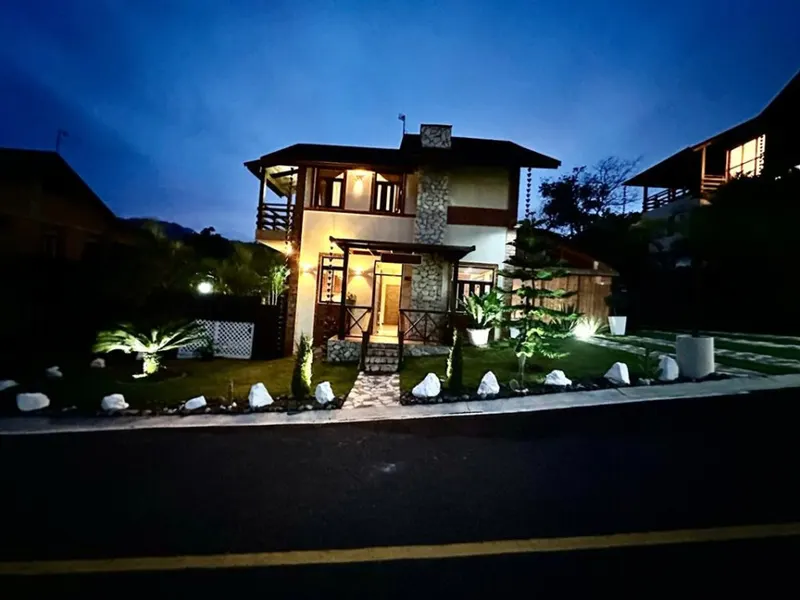 CASA IN VENDITA CON 3 CAMERE DA LETTO LA JOYA JARABACOA LA V, USD$ 385,000