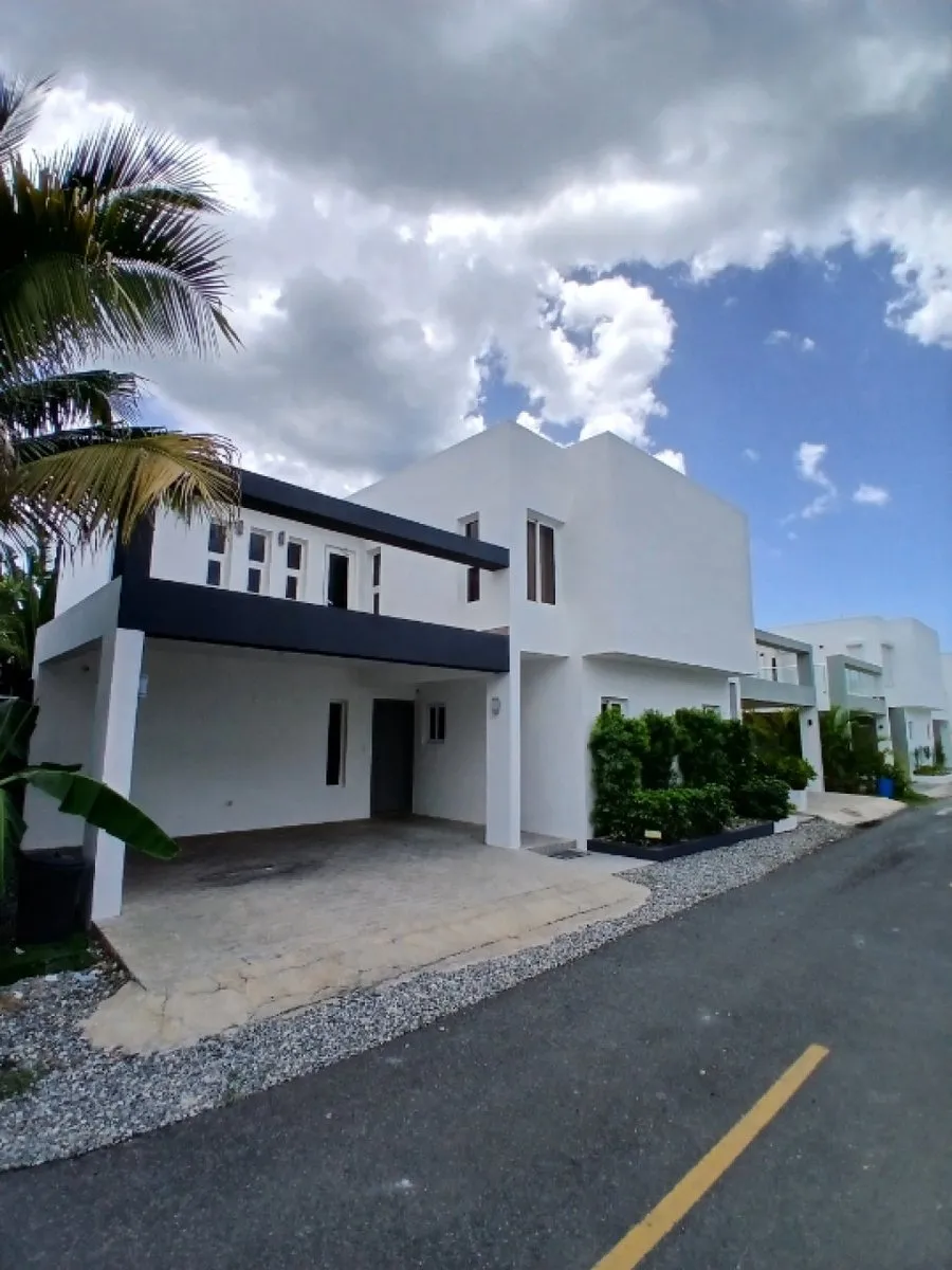 Casa en Venta o alquiler Juan Dolio Villa metro country club, foto principal