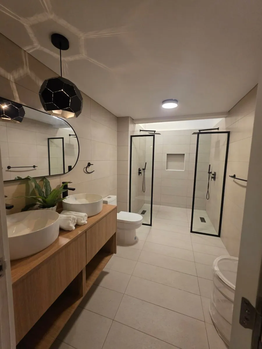 2 Schlafzimmer Townhouse | Pool + Rooftop | Playa Chiquita, Foto 8