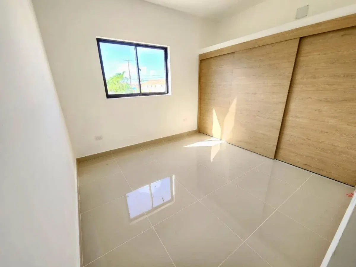 Apartamento a Estrenar en Pueblo Bávaro 2 habs y piscina, foto 7
