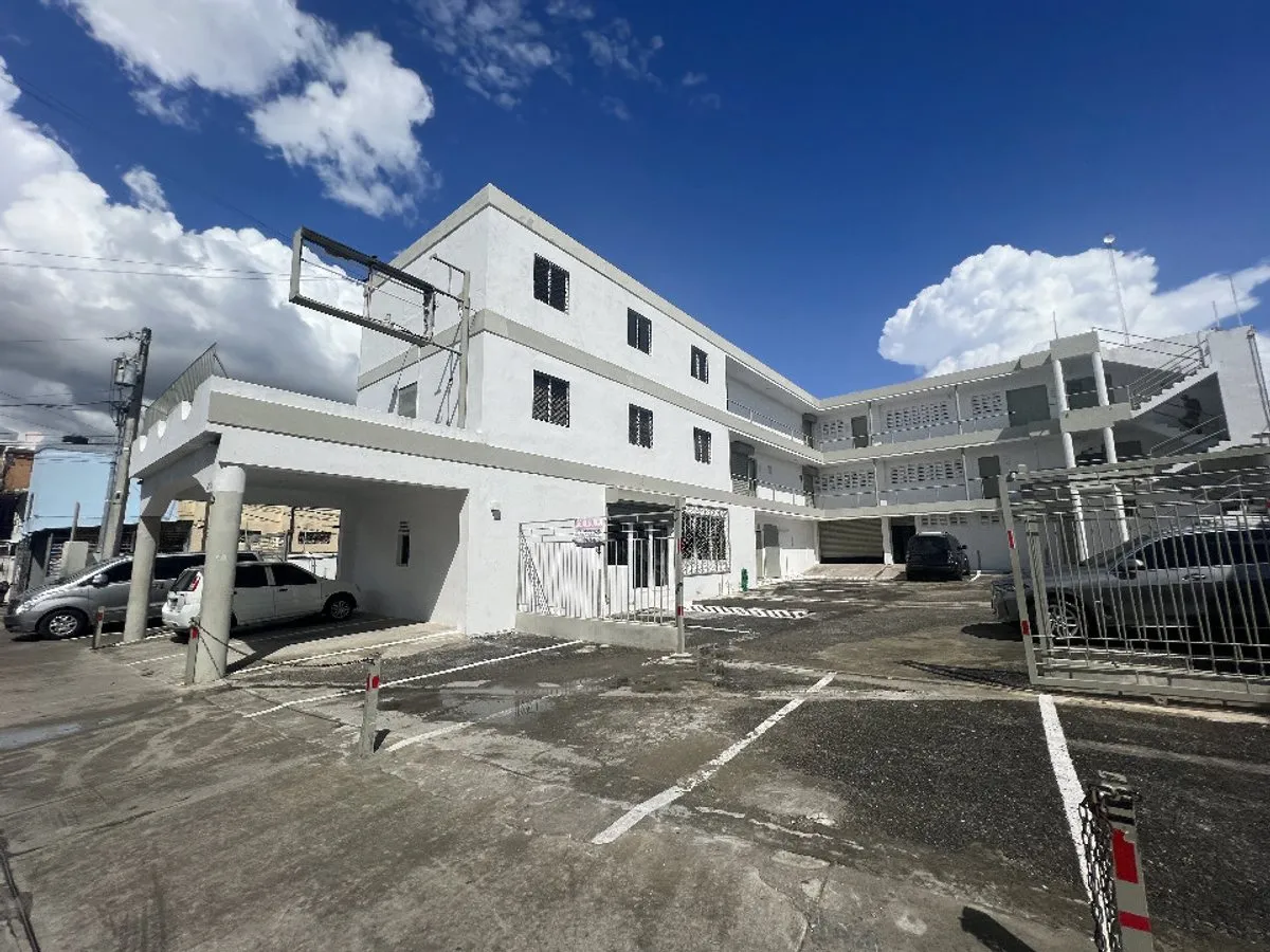 GEWERBLICHES GEBÄUDE ZUM VERKAUF 1000 M² EVARISTO MORALES, Foto 3