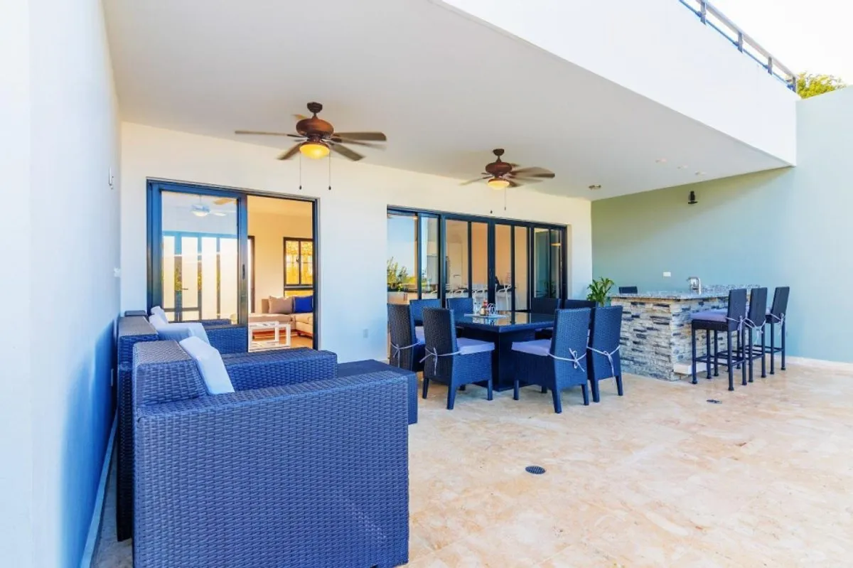 Contemporary 4-Bedroom Oasis in Casa Linda, photo 12