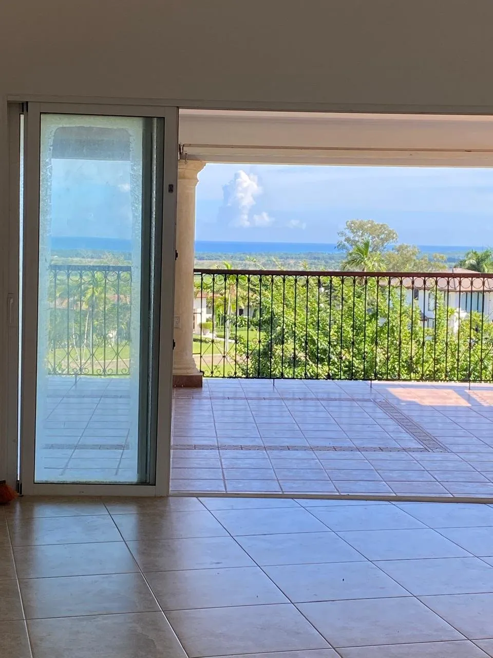 Super Spacious House, The Palms, photo 7