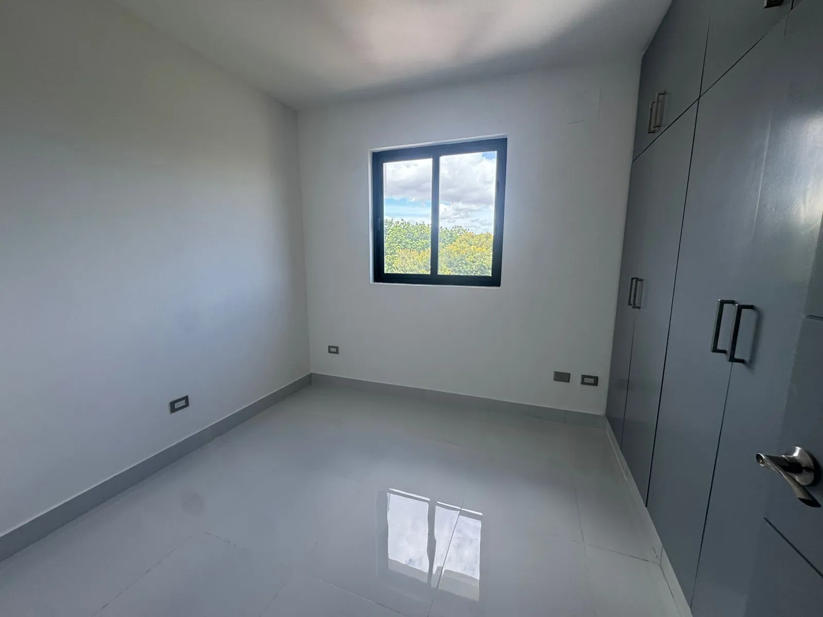 Apartment zum Verkauf – Urbanización Thomen, Santiago, Hauptfoto