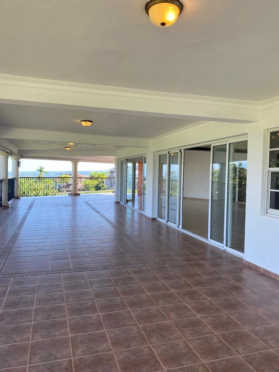 Super Spacious House, The Palms, photo 6