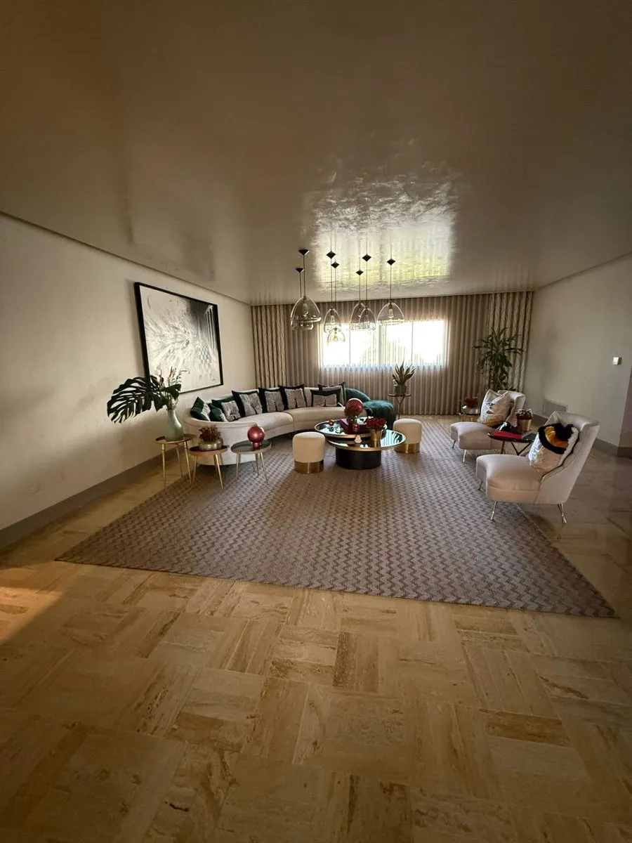 Luxuriöses und geräumiges Apartment in La Esperilla, Hauptfoto