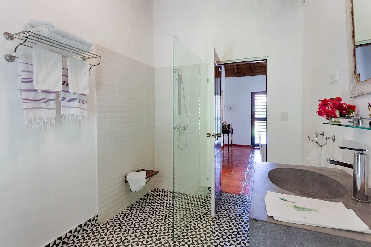 Villa Coralina: Caribbean Charm with Ocean Views in Sea Horse Ranch, photo 12