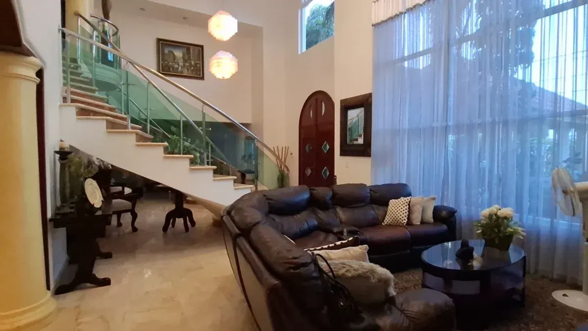 House for sale with pool in Ana Melia in Higuey, photo 9
