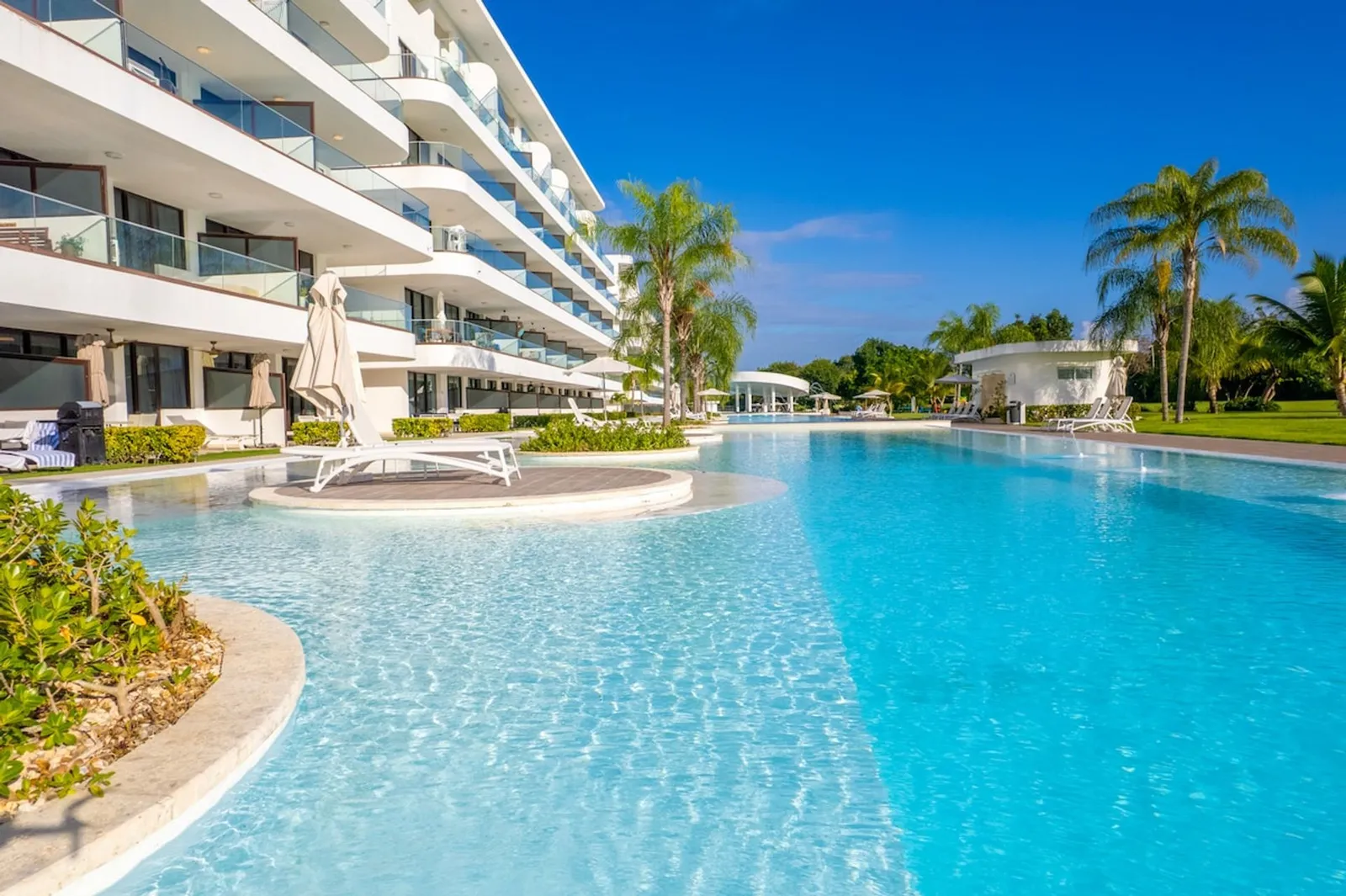 Turnkey Fully Furnished Apartment in Cana Bay, foto 2