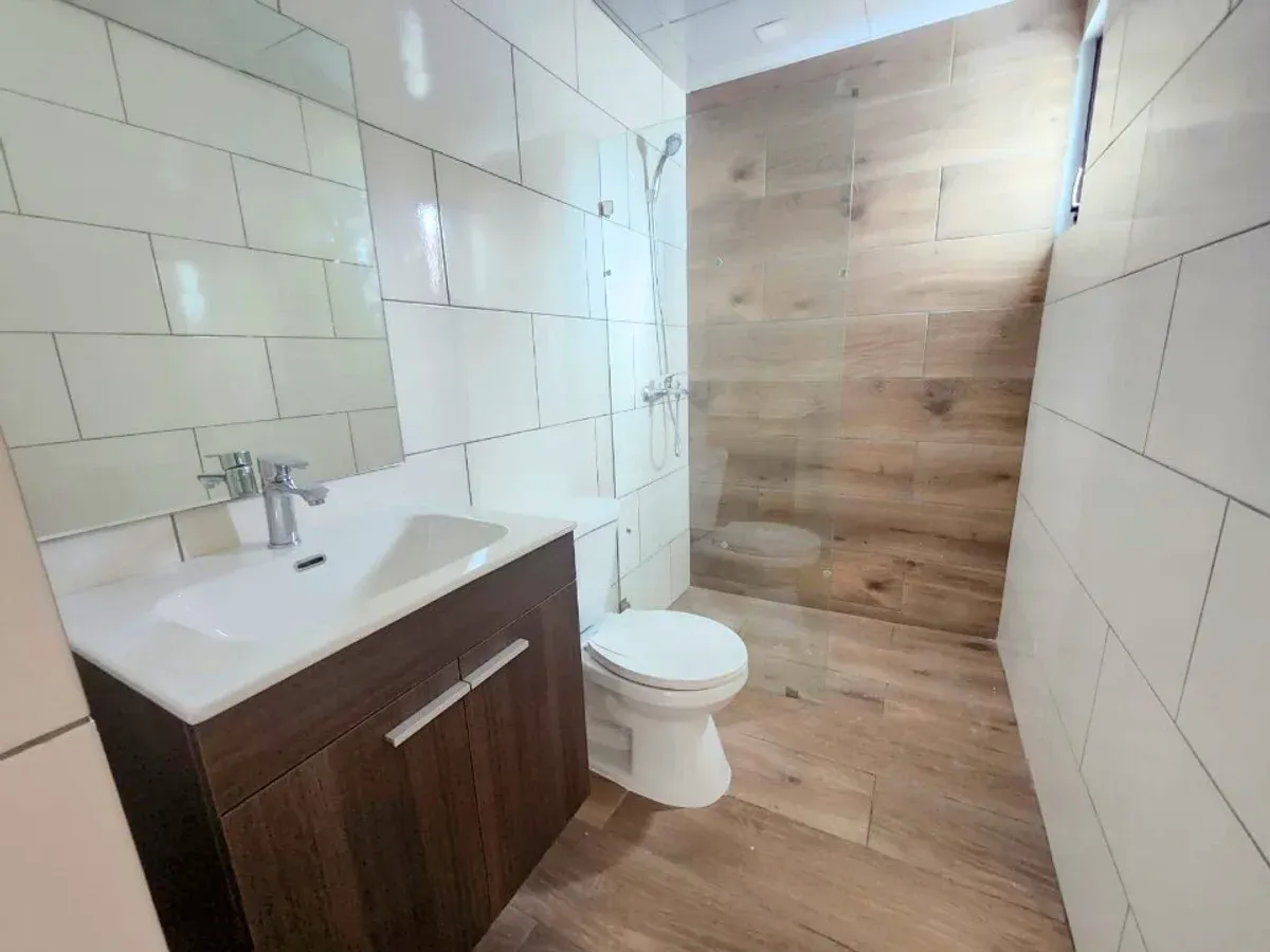 Apartamento a Estrenar en Pueblo Bávaro 2 habs y piscina, foto 5