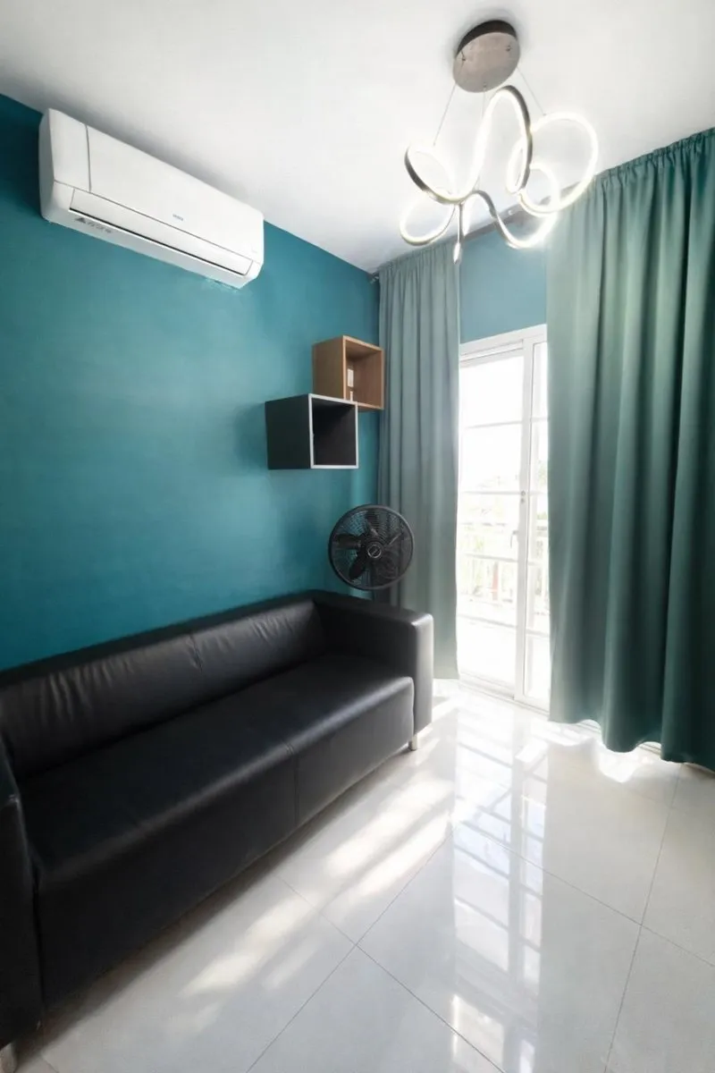 Modern apartment with private rooftop, photo 15