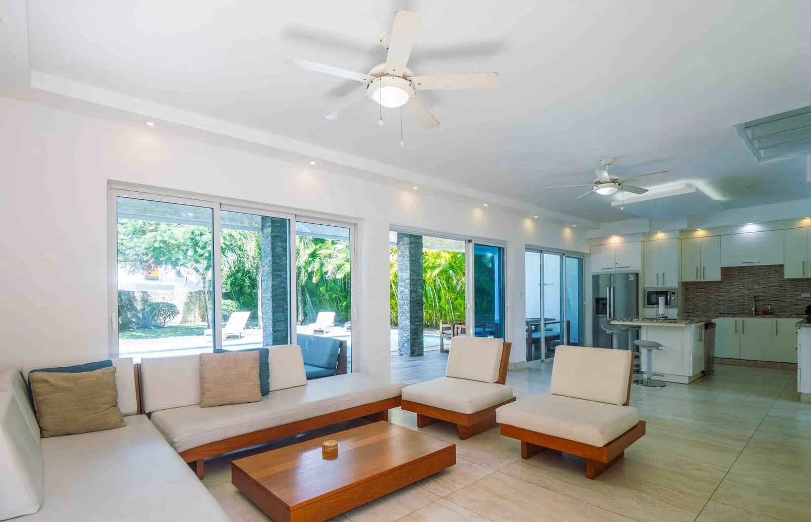 Inversión Segura en el Caribe: Villa de 4 Habitaciones en Sosúa Ocean Village, foto 7
