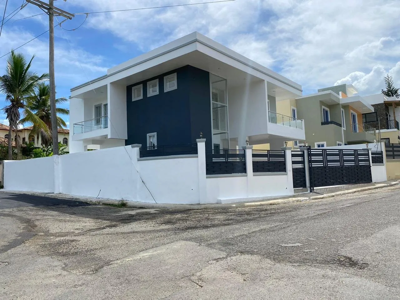 Modern 2-Story Luxury Villa in El Doral, Puerto Plata, photo 5