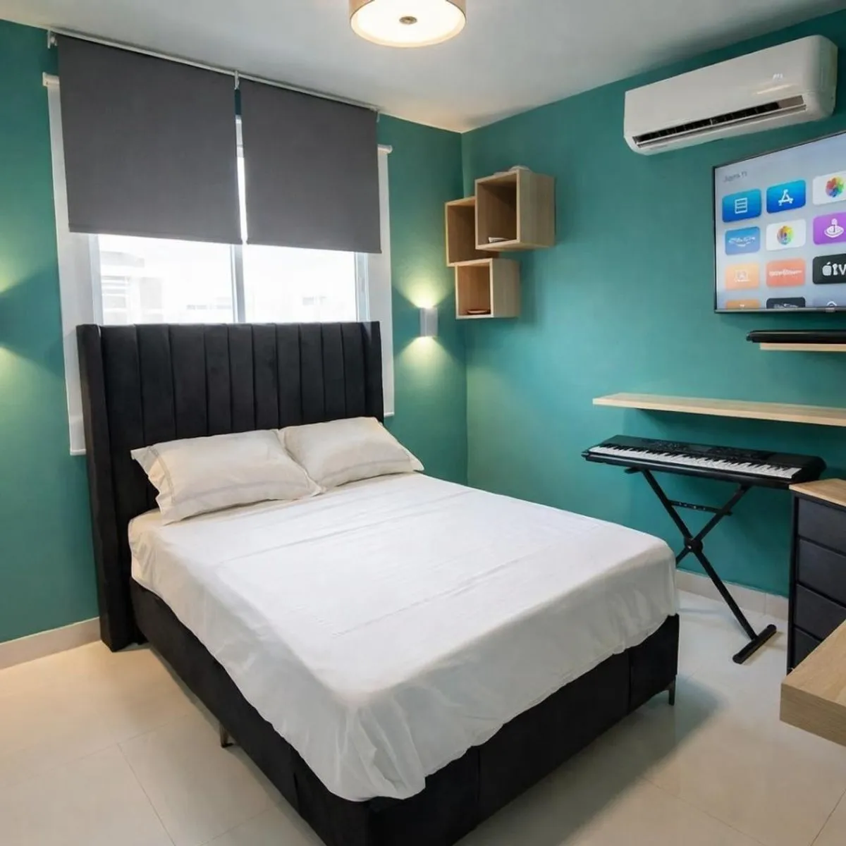 Modern apartment with private rooftop, photo 13