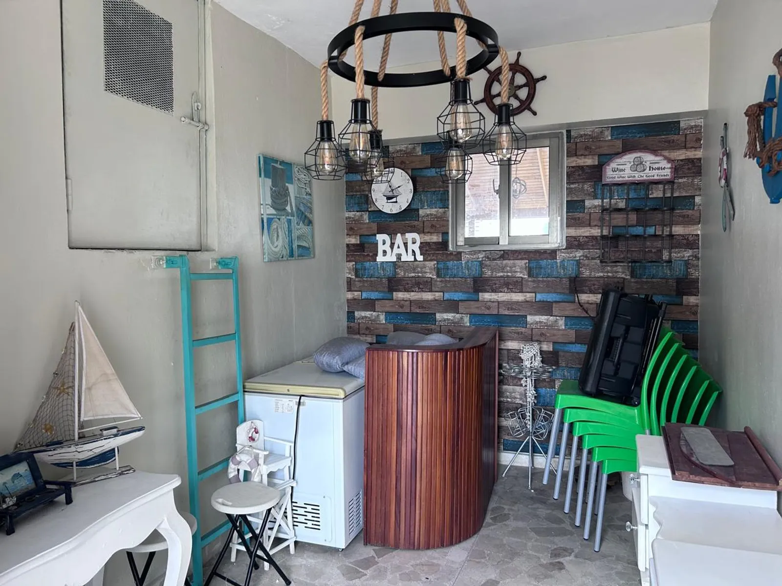 APARTMENT (PH) MIT GROSSER TERRASSE IN NACO, Foto 14