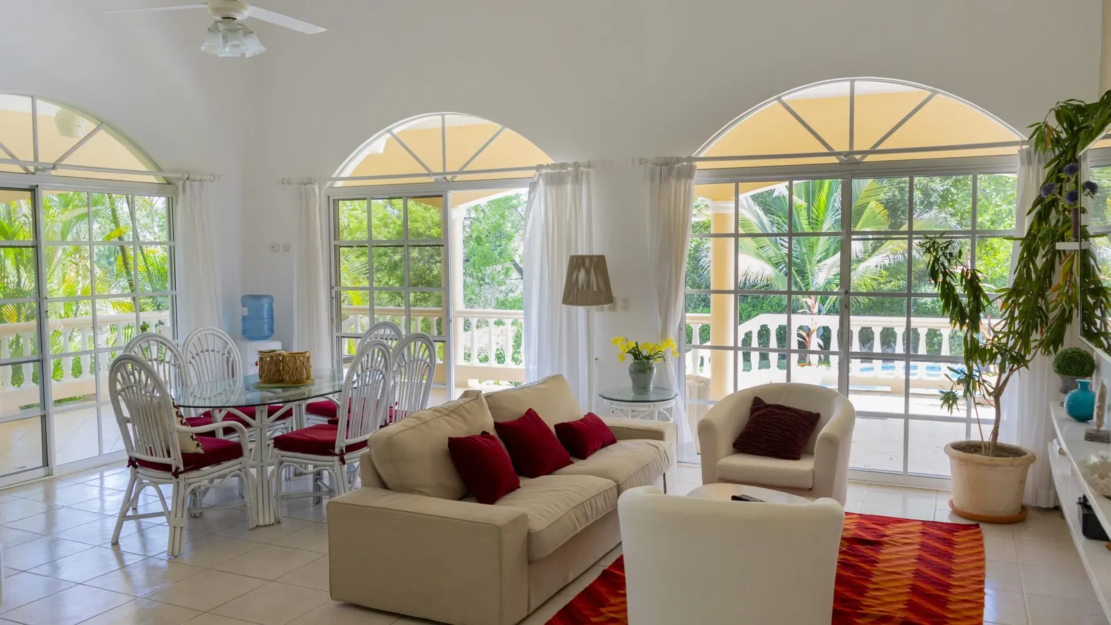 EXCLUSIVITÉ – VILLA AVEC VUE SUR LA MER DE 3 chambres, photo principale