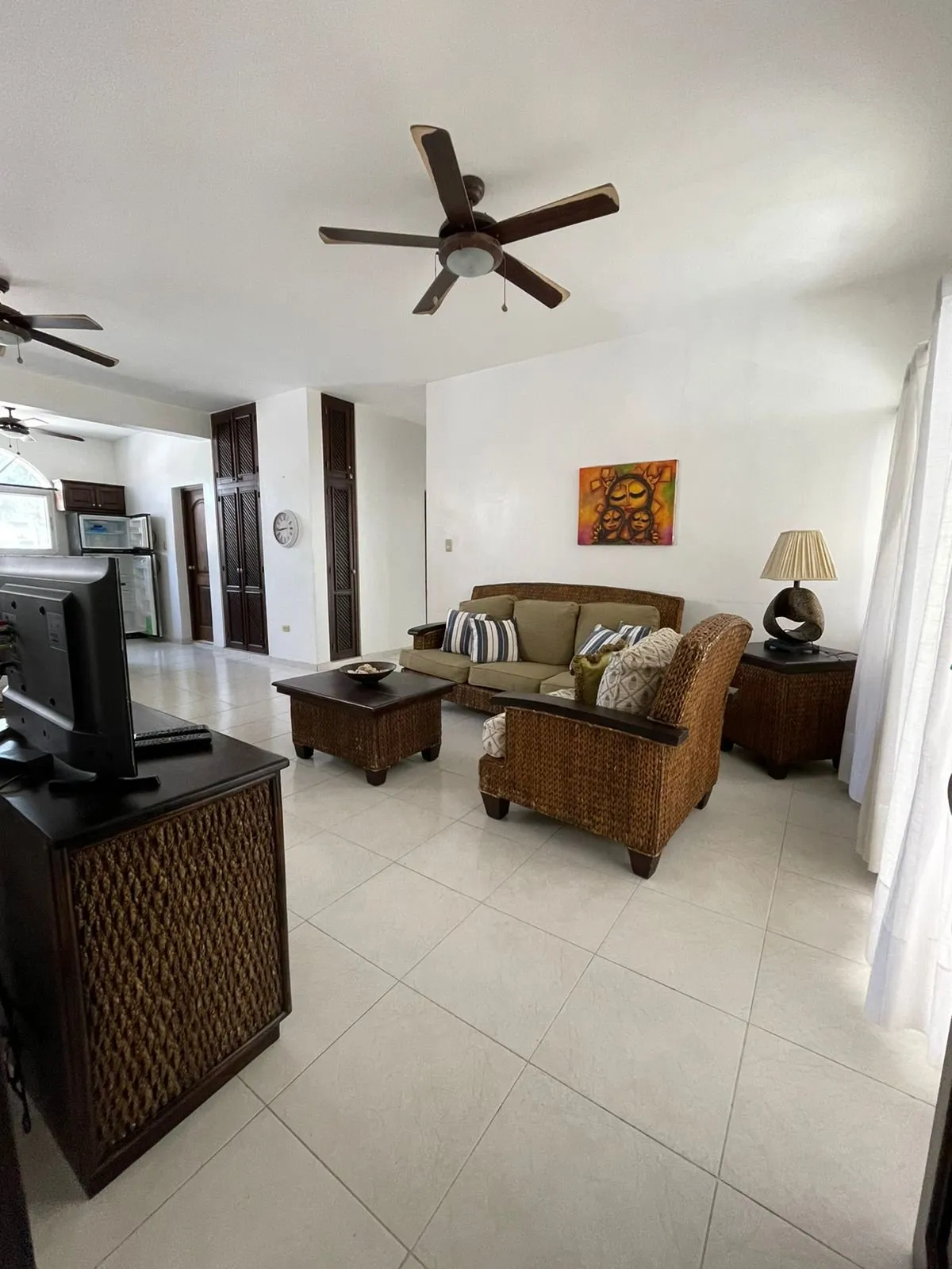 Apartment – 1 Step to the Beach, photo 11