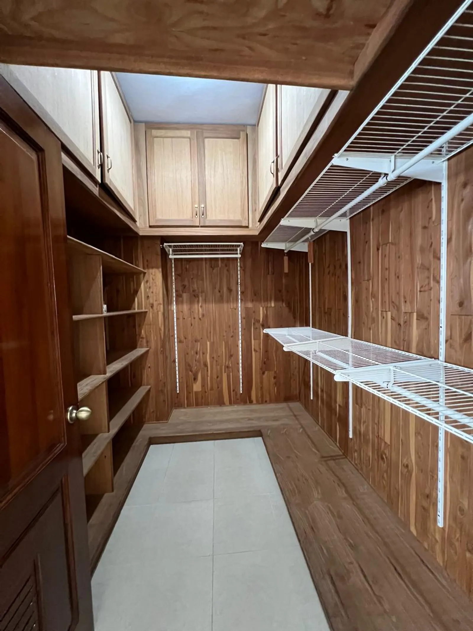Klassisches Apartment großer Größe, Foto 9