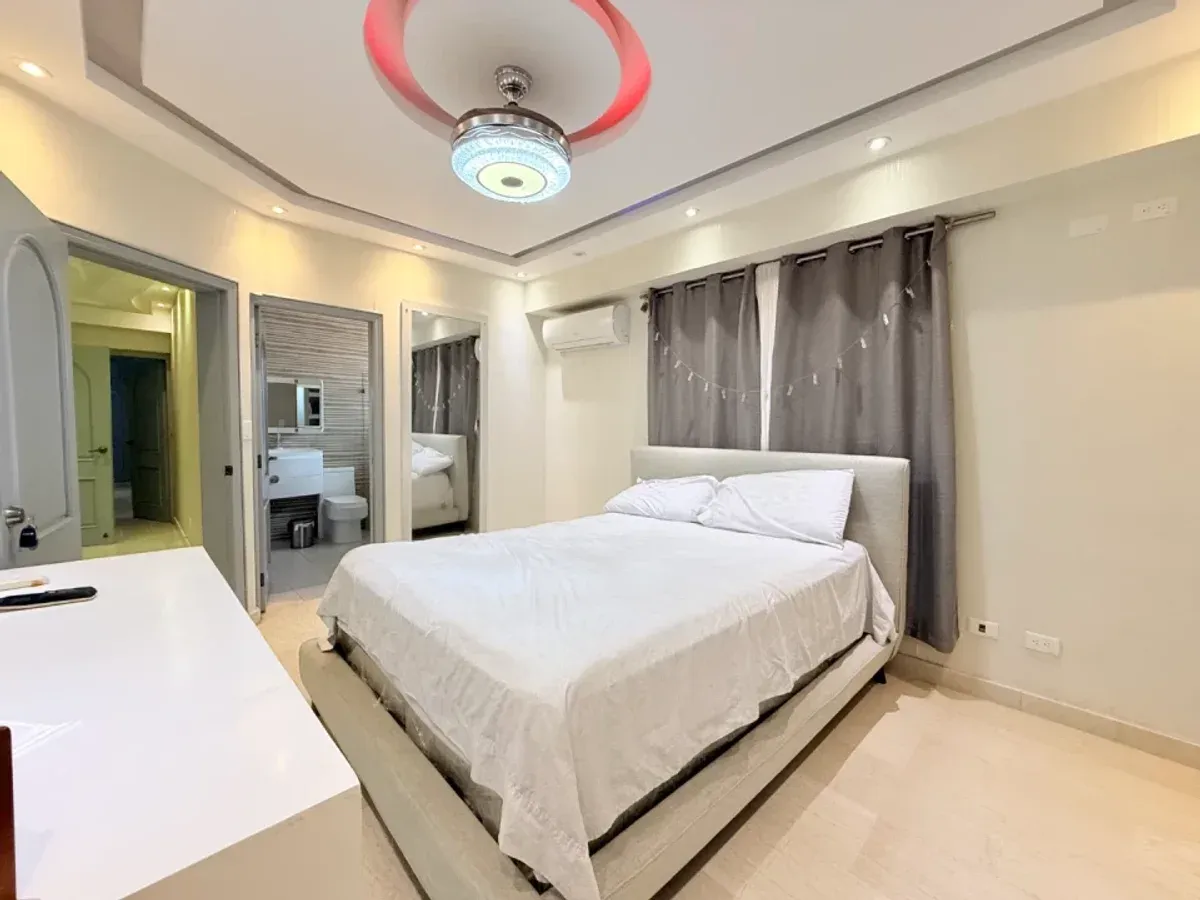 Apartment zum Verkauf mit Meerblick in Bella Vista, Hauptfoto