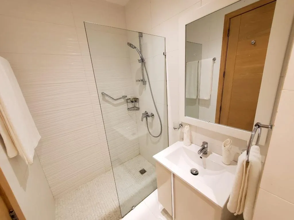 PERFECT FOR INVESTING – OCEANFRONT APARTMENT – PRIVATE COMPLEX, photo 7
