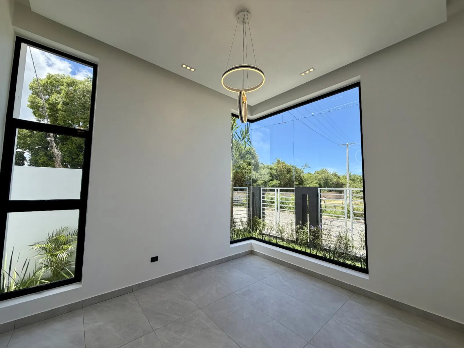 Modern New House for Sale in Res. Don Juan II, photo 3