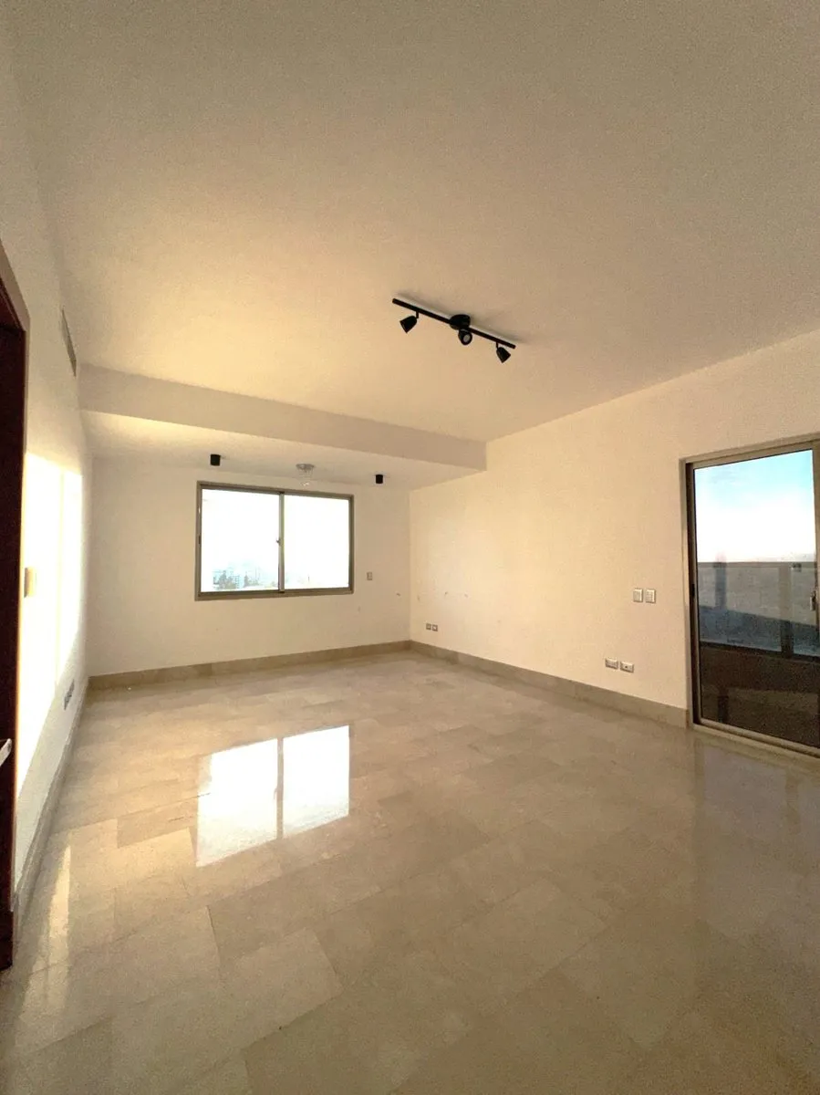 Luxury 3-Bedroom Apartment in Los Cacicazgos, photo 9