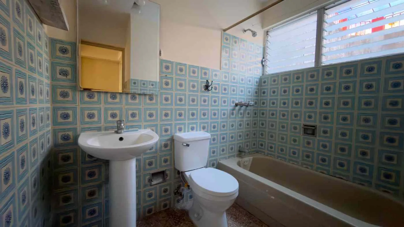 Classic 2-bedroom apartment, photo 10