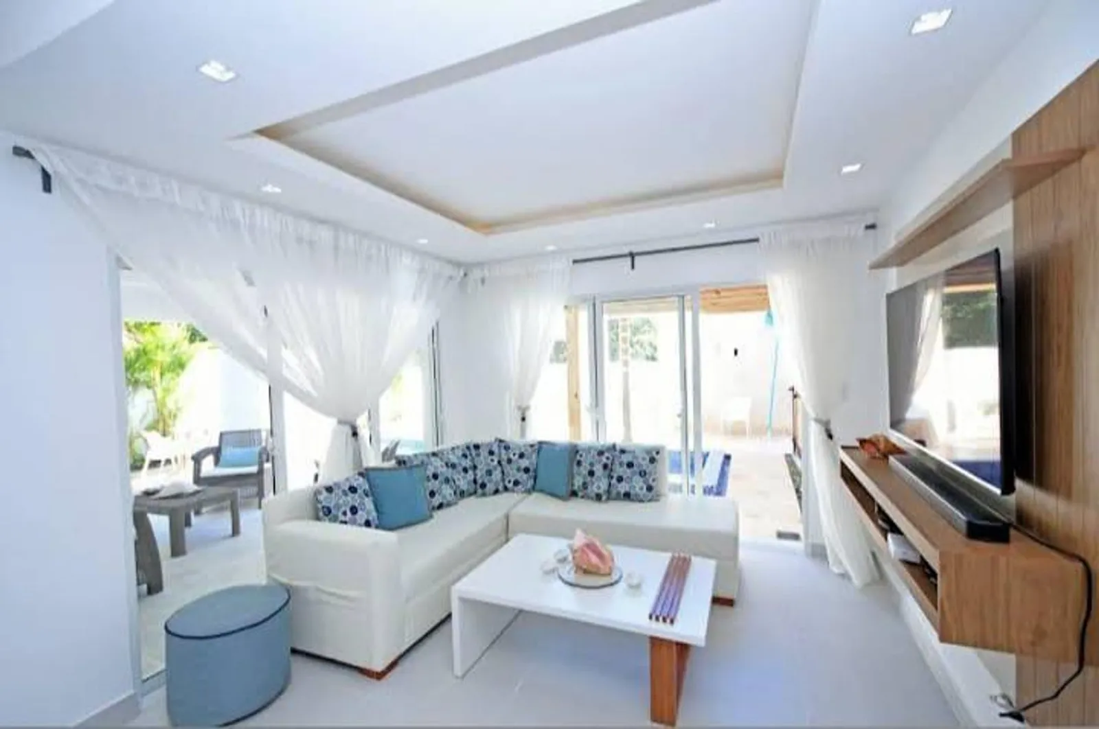 Villa Moderna con Piscina Privada - 4 habitaciones, foto 6