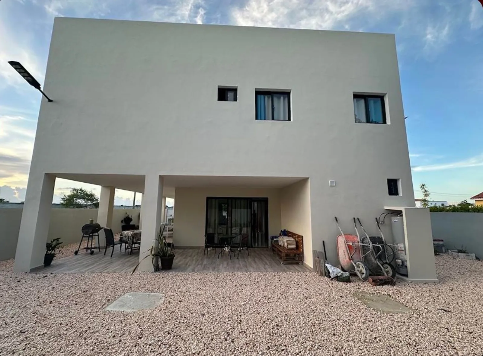 Spacious 4 BR Villa in a Gated Community, photo 2