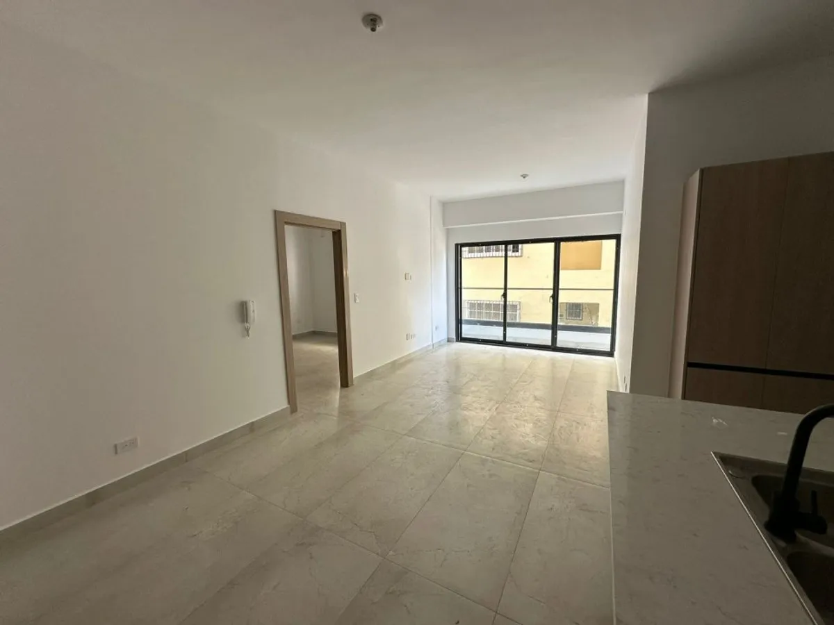 Apartamento de 1 habitación en Evaristo Morales, foto 2