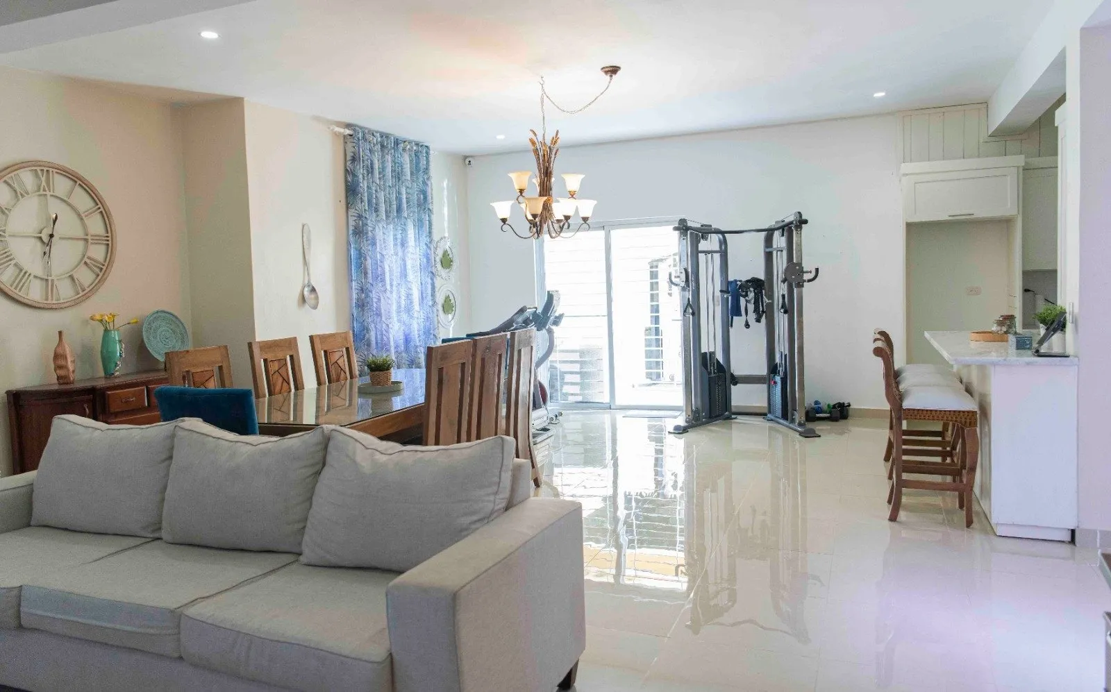 MAISON MODERNE À DEUX NIVEAUX DANS PROJET PRIVÉ – PUERTO PLATA, photo 4
