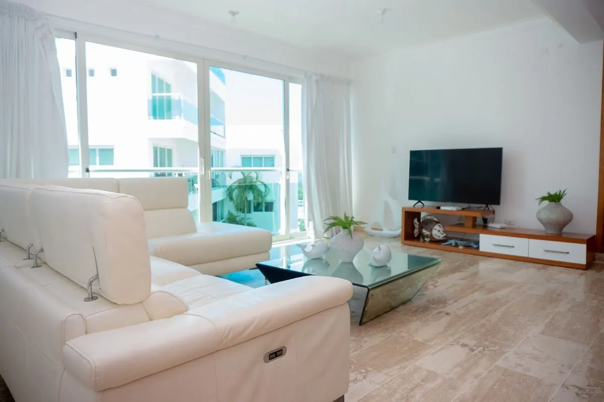 FOR SALE – LUXURIOUS OCEANFRONT APARTMENT, main photo