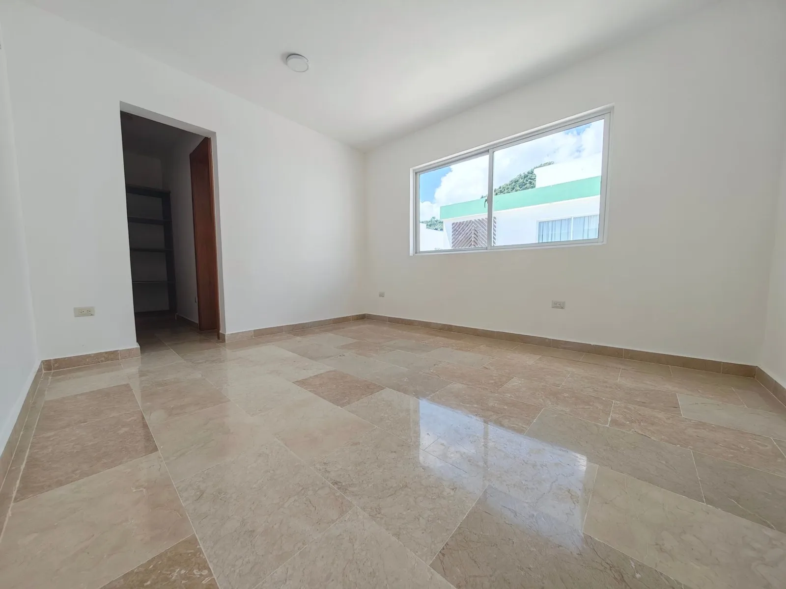House for sale in Torre Alta, Puerto Plata with rooftop and ocean view, photo 8