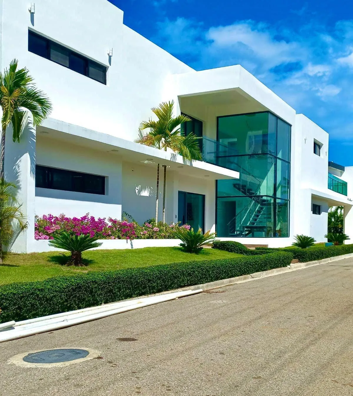 Smart Luxury Villa for Sale in Sosúa Ocean Village – Modern, Spacious & Fully Equipped, photo 2