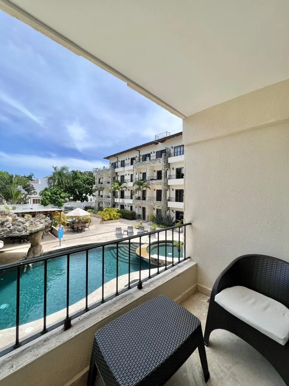 APARTMENT – 2 BR – NEAR THE BEACH – GREAT PRICE, main photo