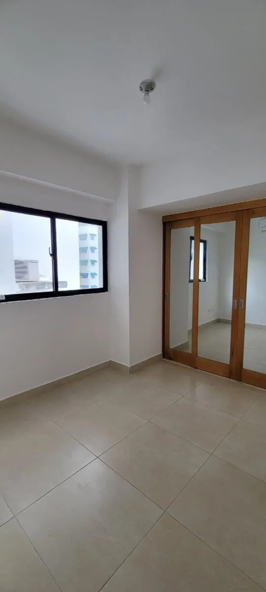 Appartement à louer Evaristo Morales, photo 2