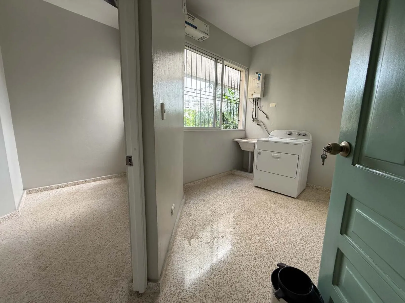 APARTAMENTO REMODELADO EN VENTA EN BELLA VISTA, Foto 6